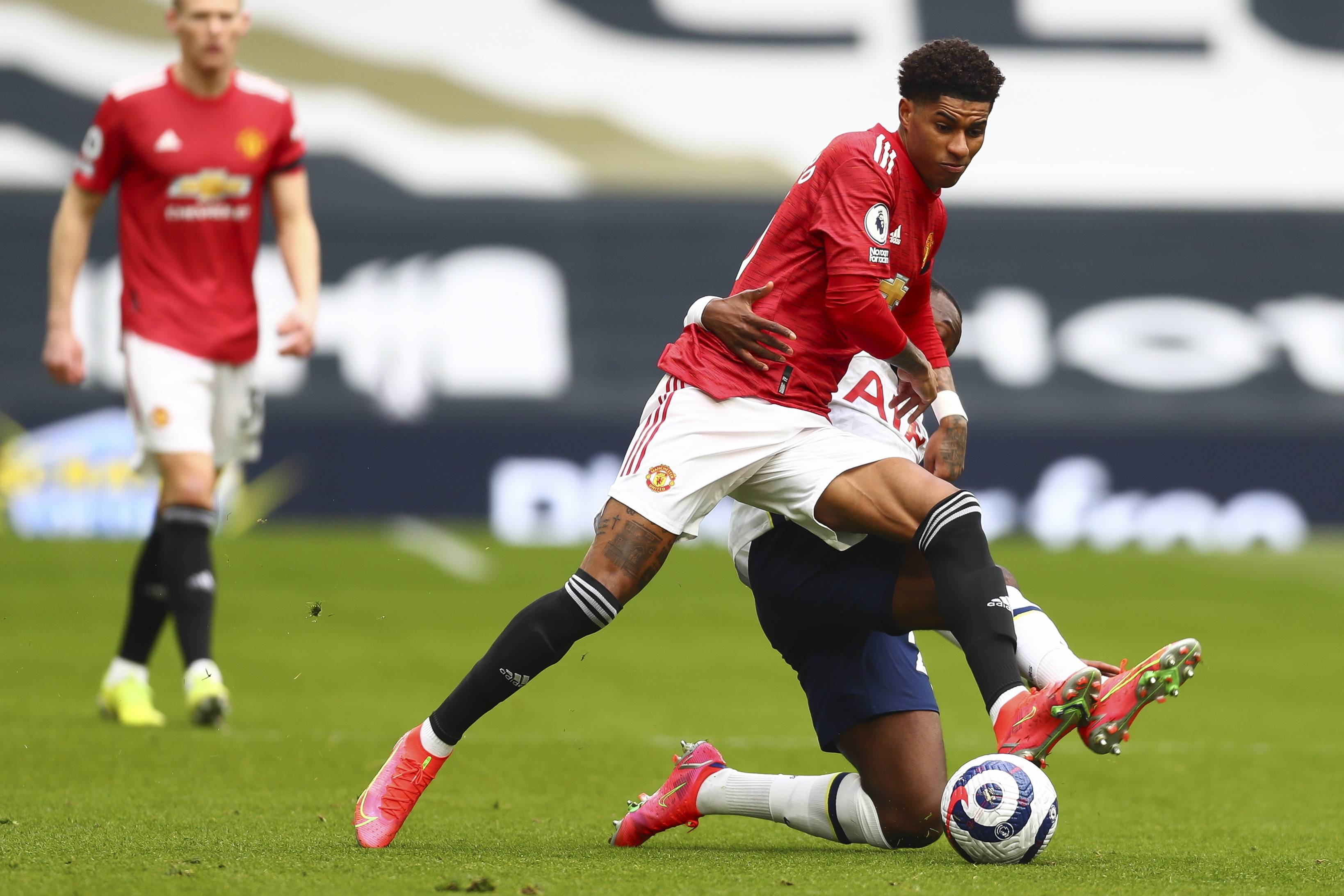 经济与竞技 经济与竞技