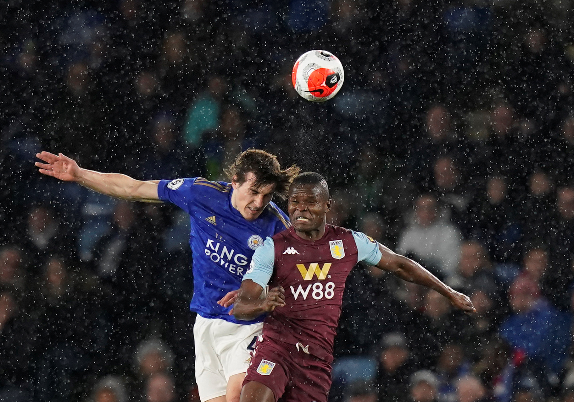 于那不勒斯 于那不勒斯